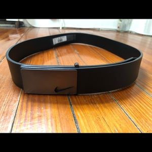 Men's Nike Belt Fits Waist 34-36 Brand New